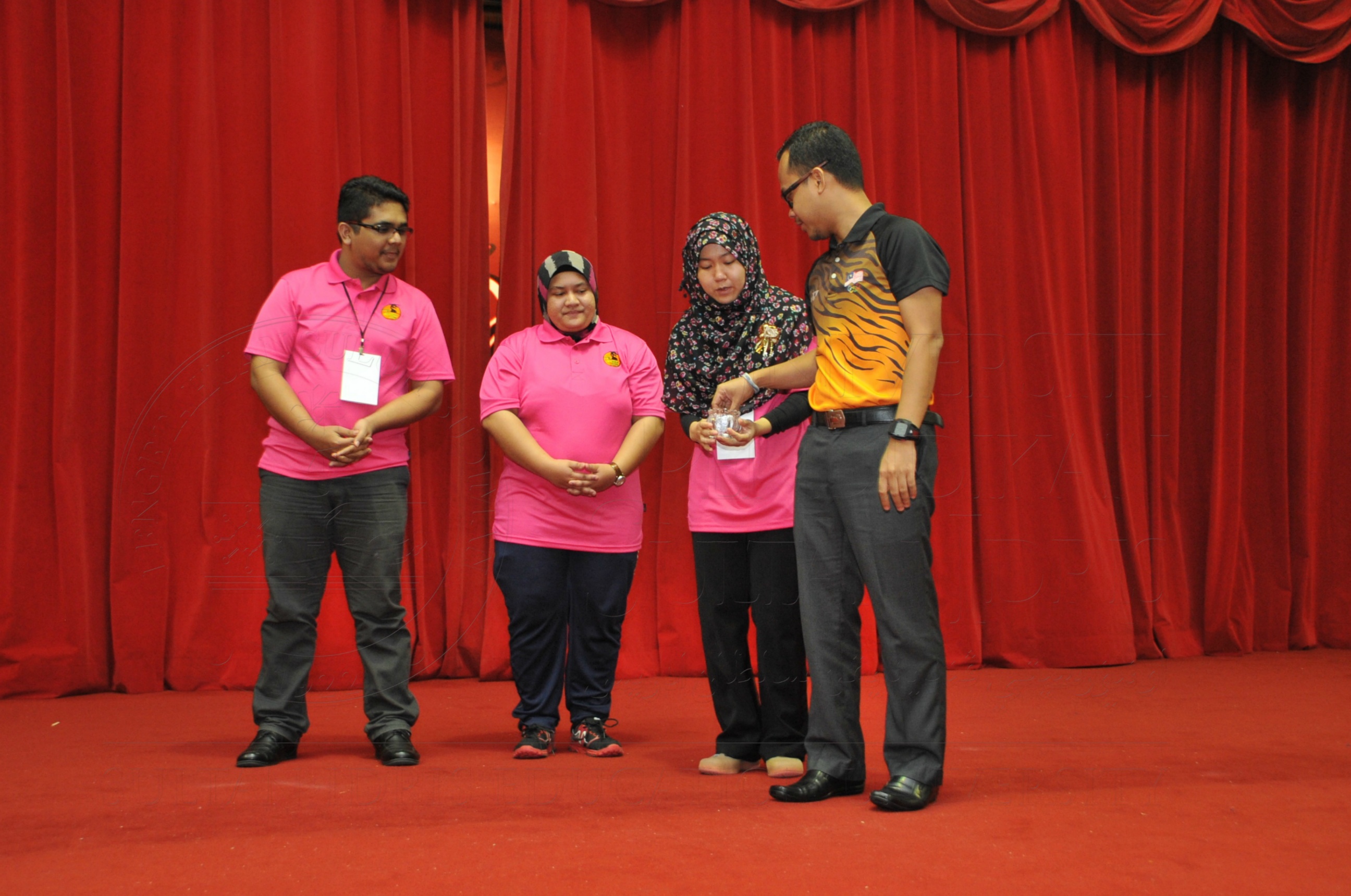 PRO15 158 CATUR HAS 9529